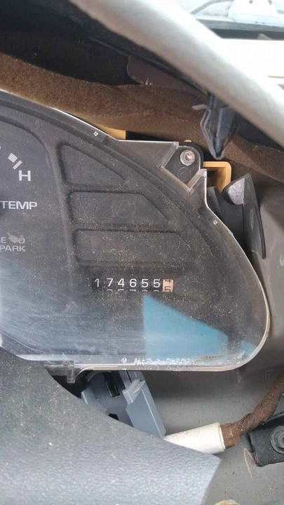 1998 Chevrolet Cavalier - Image 7 of 8