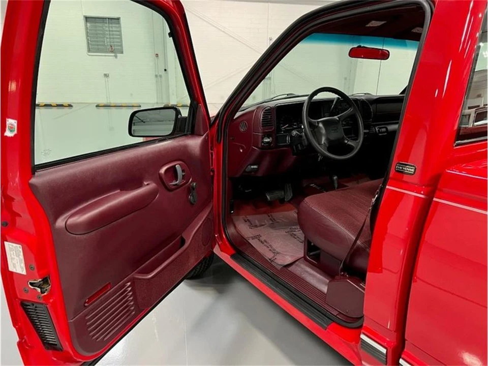 1998 Chevrolet C/K 4th Gen - Image 11 of 15