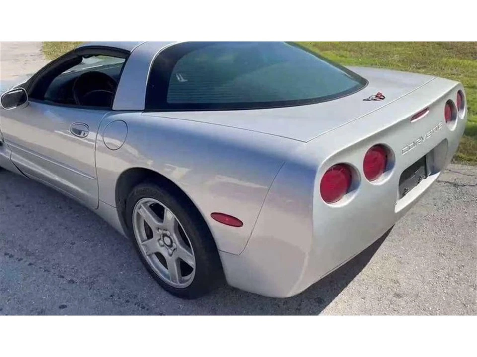 1998 Chevrolet Corvette C5 - Image 3 of 10