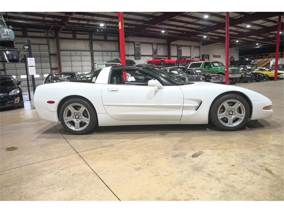 1998 Chevrolet Corvette C5 - Image 10 of 31