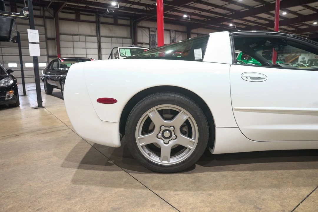 1998 Chevrolet Corvette C5 - Image 9 of 31