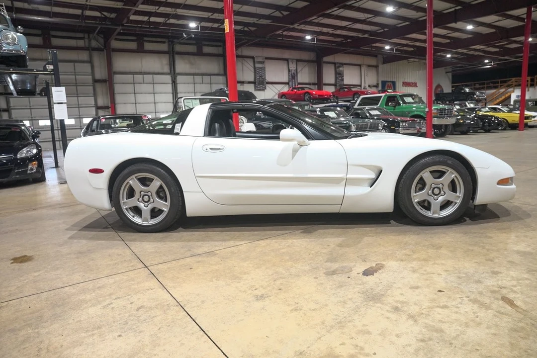 1998 Chevrolet Corvette C5 - Image 10 of 31
