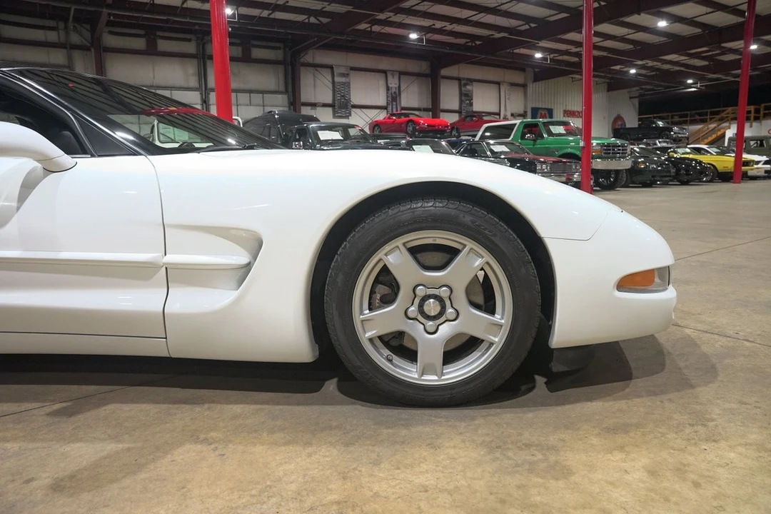 1998 Chevrolet Corvette C5 - Image 11 of 31