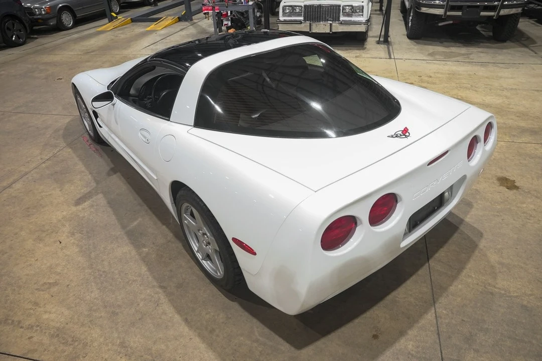 1998 Chevrolet Corvette C5 - Image 16 of 31