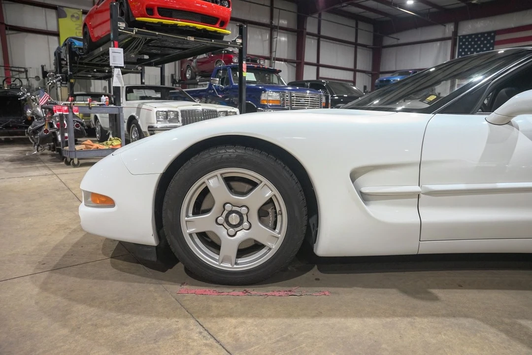 1998 Chevrolet Corvette C5 - Image 3 of 31
