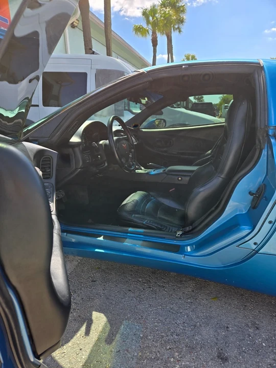 1998 Chevrolet Corvette C5 - Image 4 of 20
