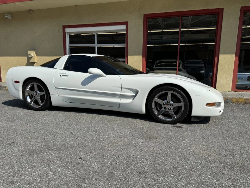 1998 Chevrolet Corvette C5 - Image 10 of 24