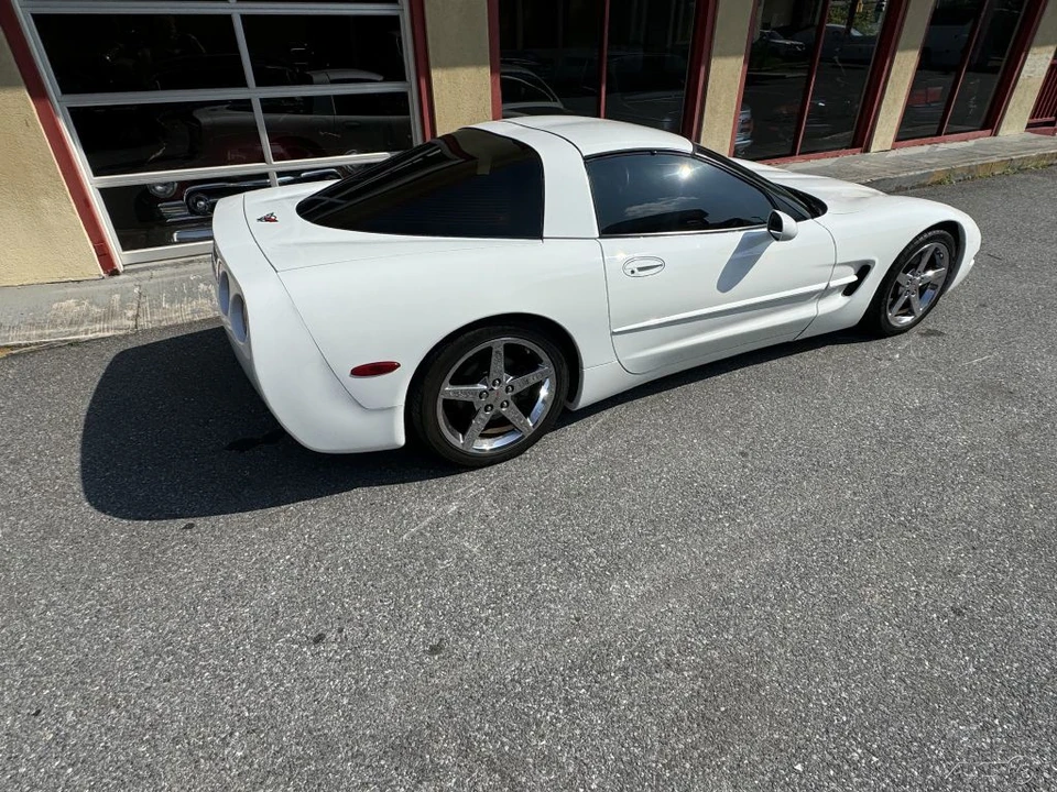 1998 Chevrolet Corvette C5 - Image 18 of 24