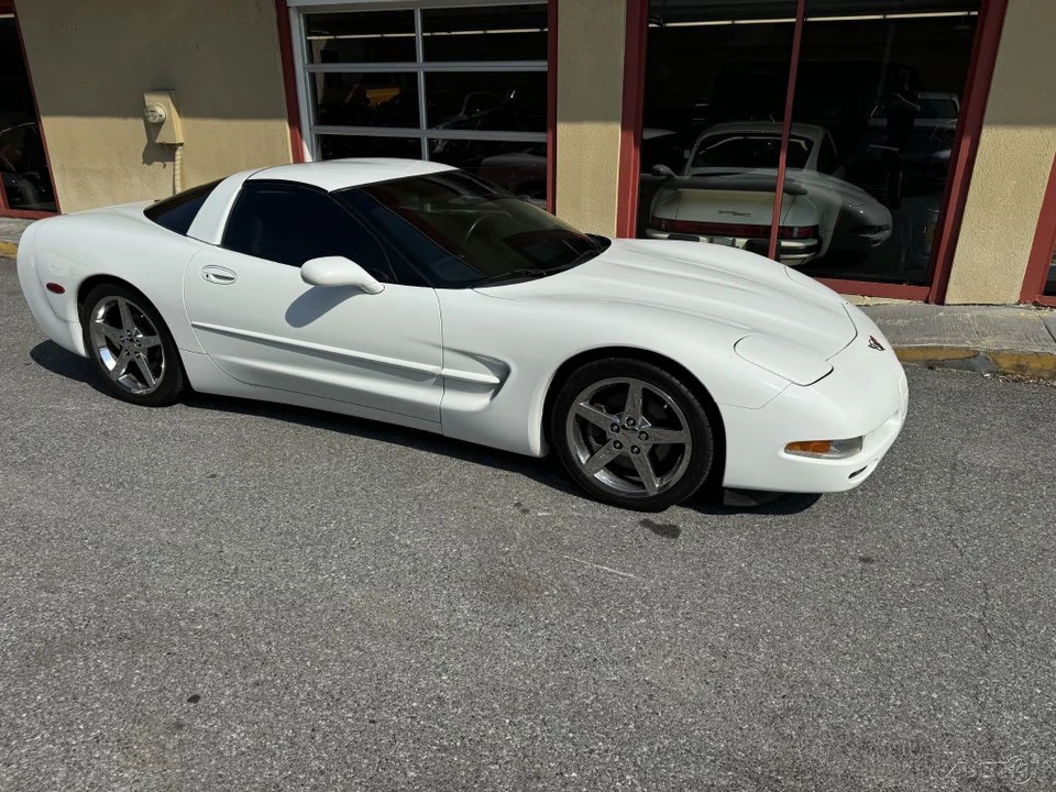 1998 Chevrolet Corvette C5 - Image 9 of 24
