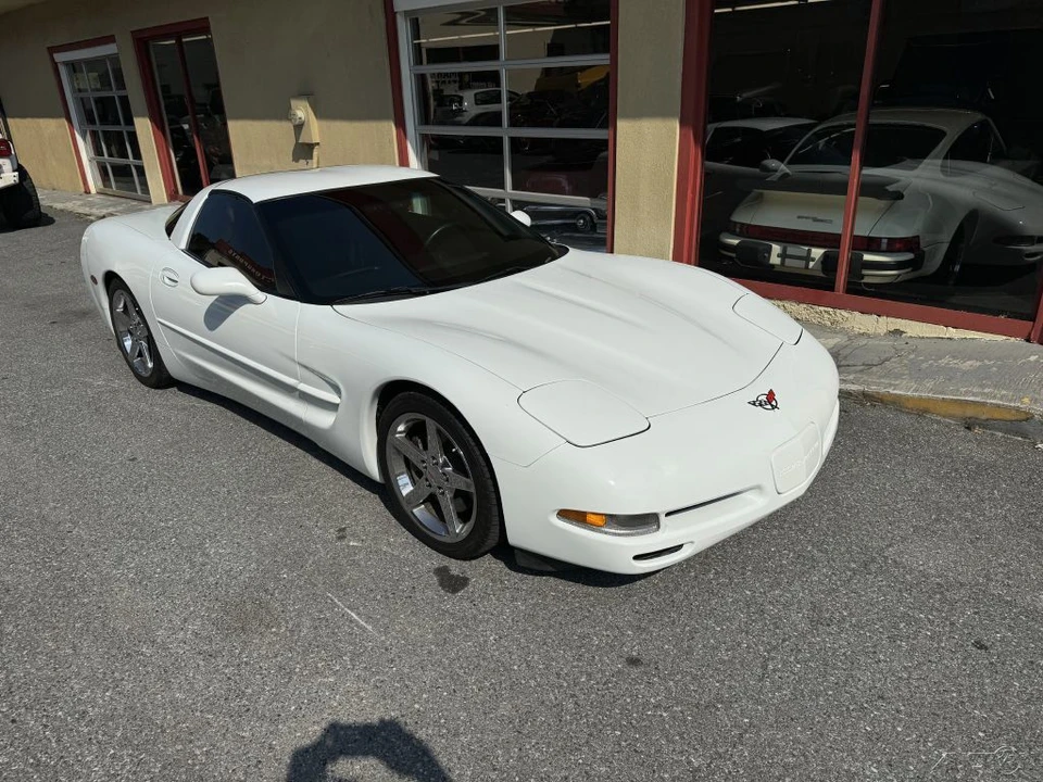 1998 Chevrolet Corvette C5 - Image 5 of 24
