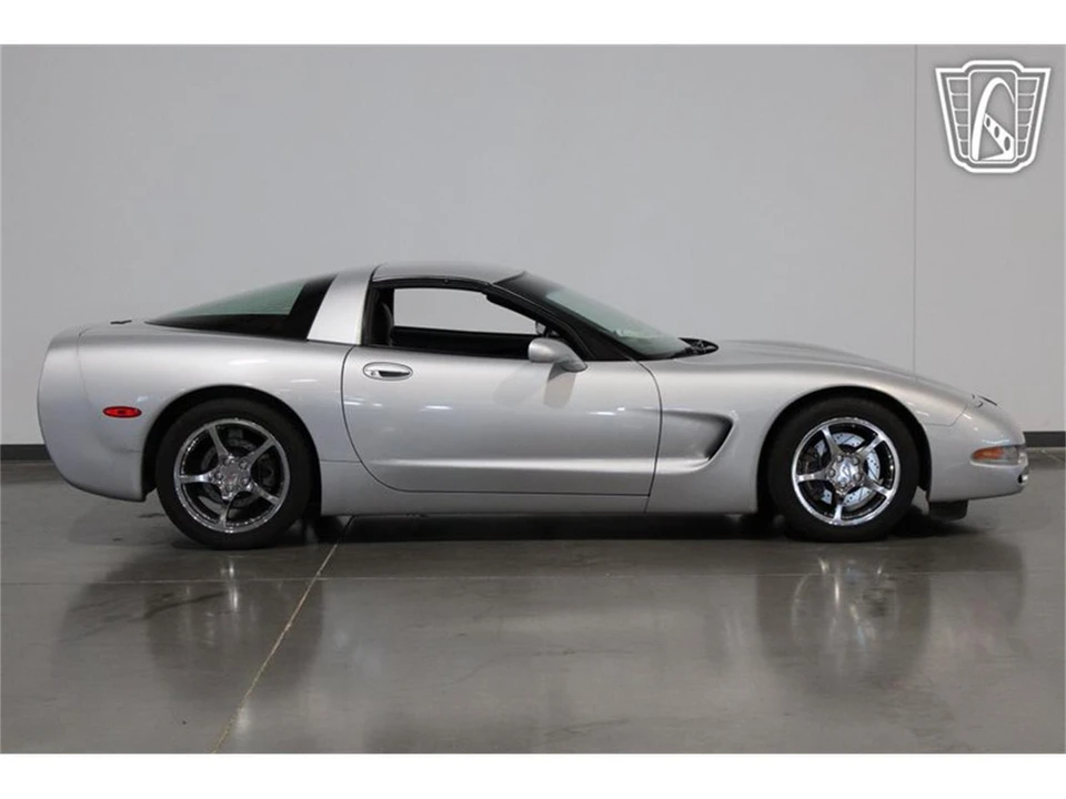 1998 Chevrolet Corvette C5 - Image 15 of 31