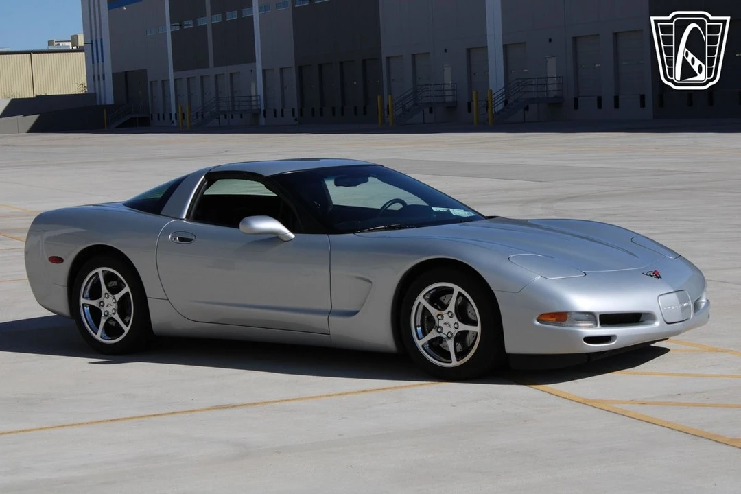 1998 Chevrolet Corvette C5 - Image 5 of 12