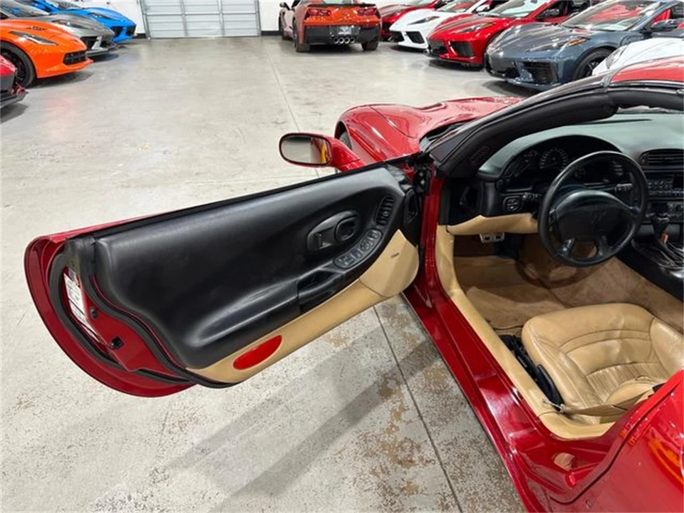 1998 Chevrolet Corvette C5 - Image 15 of 30