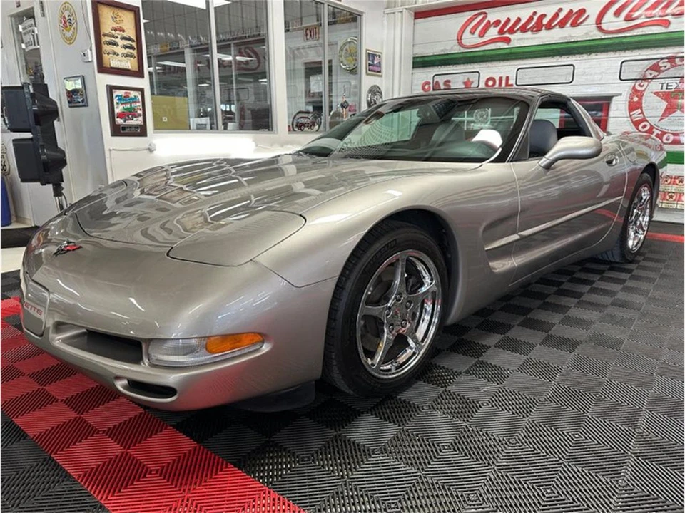 1998 Chevrolet Corvette C5 - Image 8 of 31