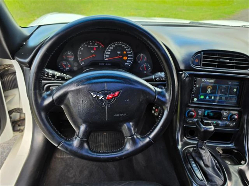 1998 Chevrolet Corvette C5 - Image 17 of 31