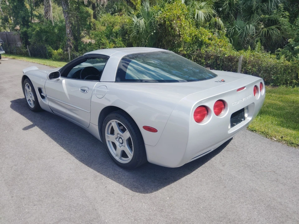 1998 Chevrolet Corvette C5 - Image 3 of 21