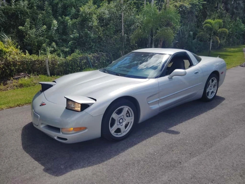 1998 Chevrolet Corvette C5 - Image 4 of 15