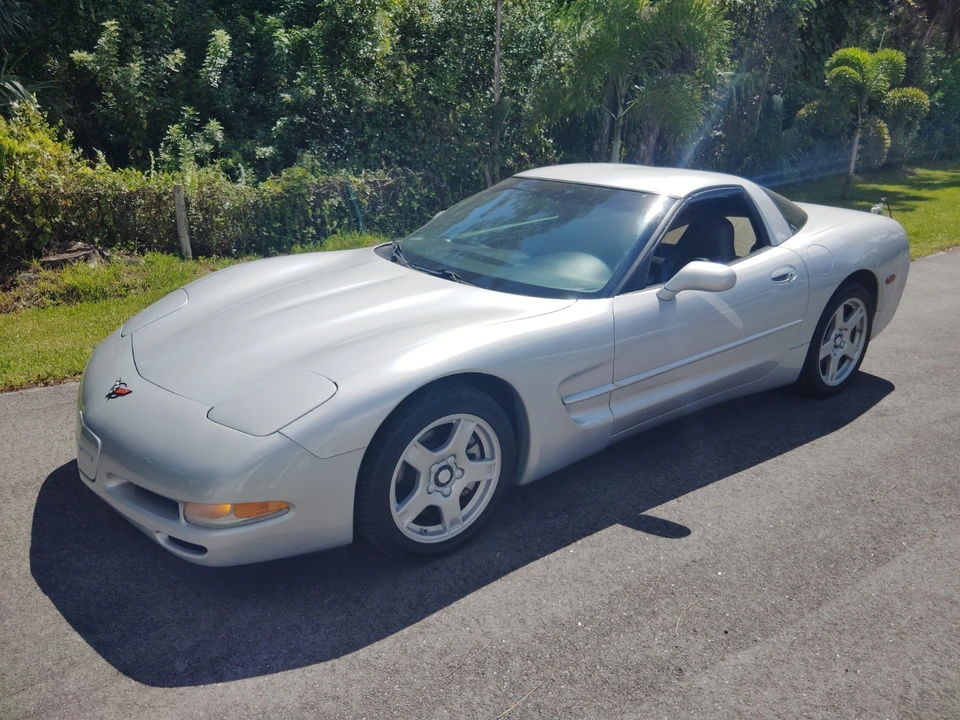 1998 Chevrolet Corvette C5 - Image 14 of 21