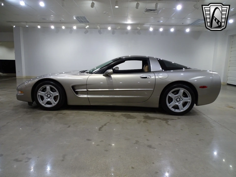1998 Chevrolet Corvette C5 - Image 4 of 12