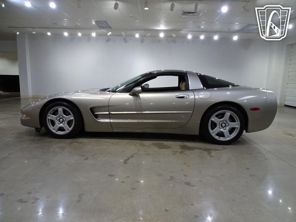 1998 Chevrolet Corvette C5 - Image 8 of 12