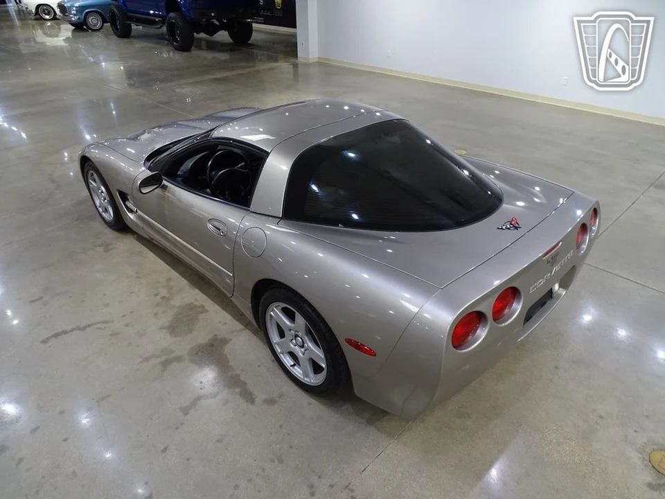 1998 Chevrolet Corvette C5 - Image 10 of 12