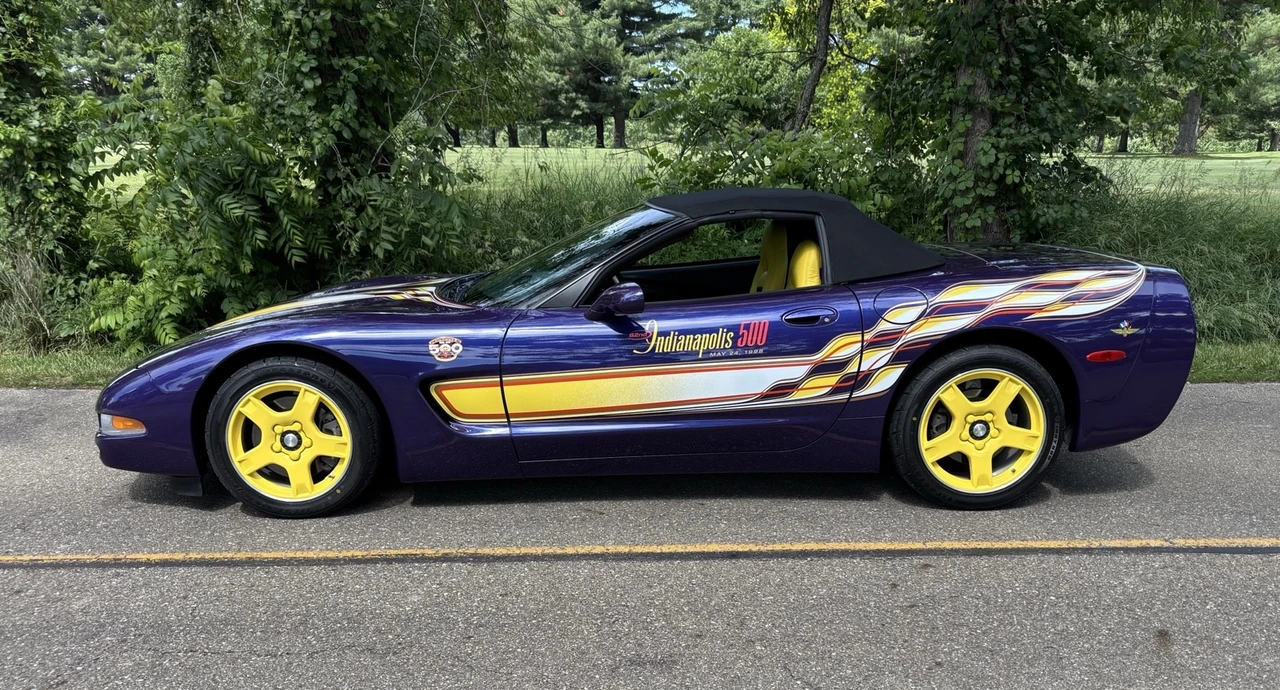 1998 Chevrolet Corvette C5 - Image 2 of 22