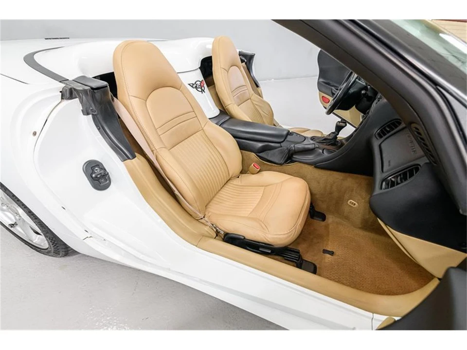 1998 Chevrolet Corvette C5 - Image 25 of 31