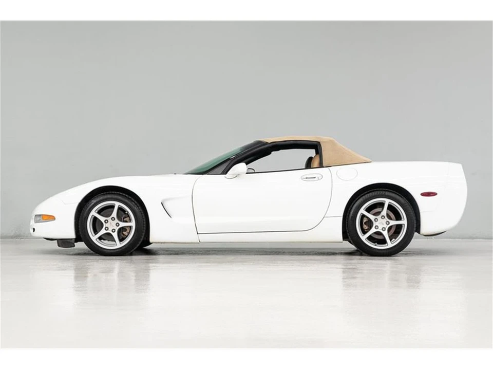 1998 Chevrolet Corvette C5 - Image 2 of 31