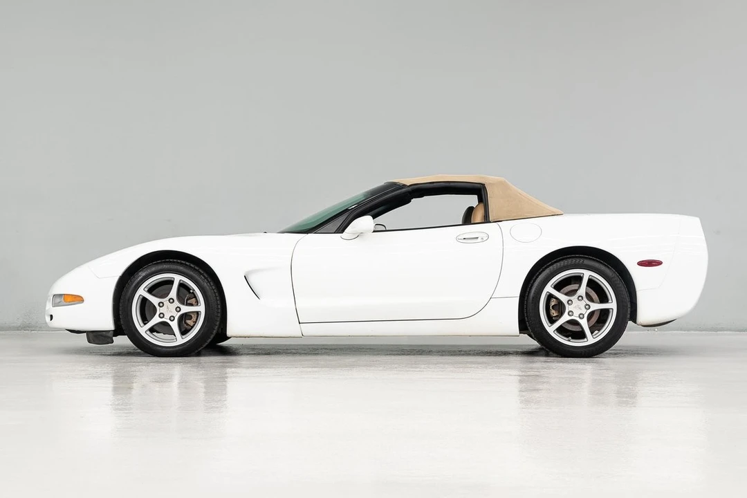 1998 Chevrolet Corvette C5 - Image 3 of 31