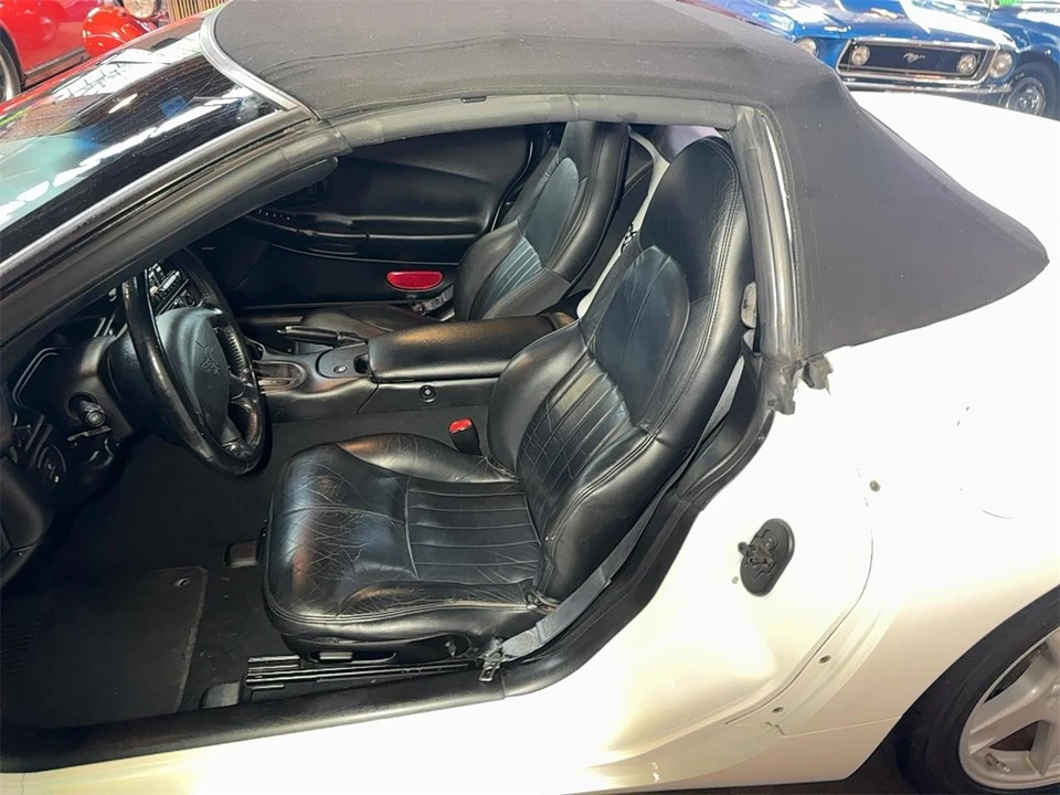 1998 Chevrolet Corvette C5 - Image 11 of 31