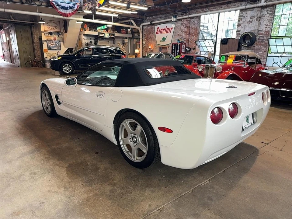 1998 Chevrolet Corvette C5 - Image 5 of 31
