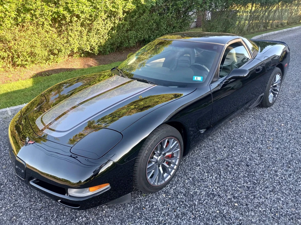 1998 Chevrolet Corvette C5 - Image 1 of 29
