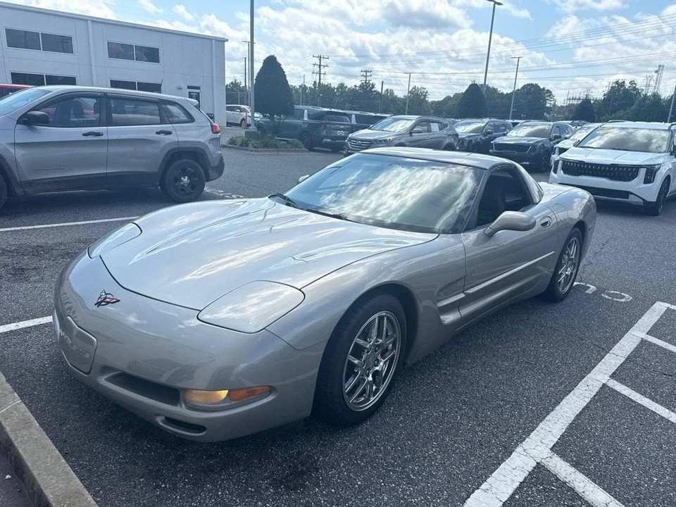 1998 Chevrolet Corvette C5 - Image 2 of 11