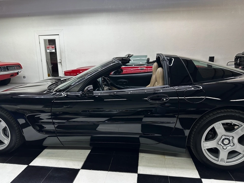 1998 Chevrolet Corvette C5 - Image 18 of 31