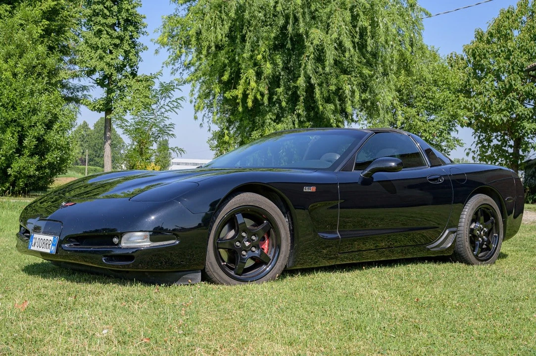 1998 Chevrolet Corvette C5 - Image 2 of 30