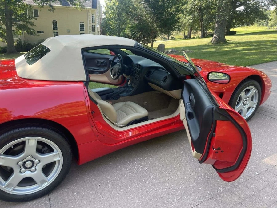 1998 Chevrolet Corvette C5 - Image 11 of 17