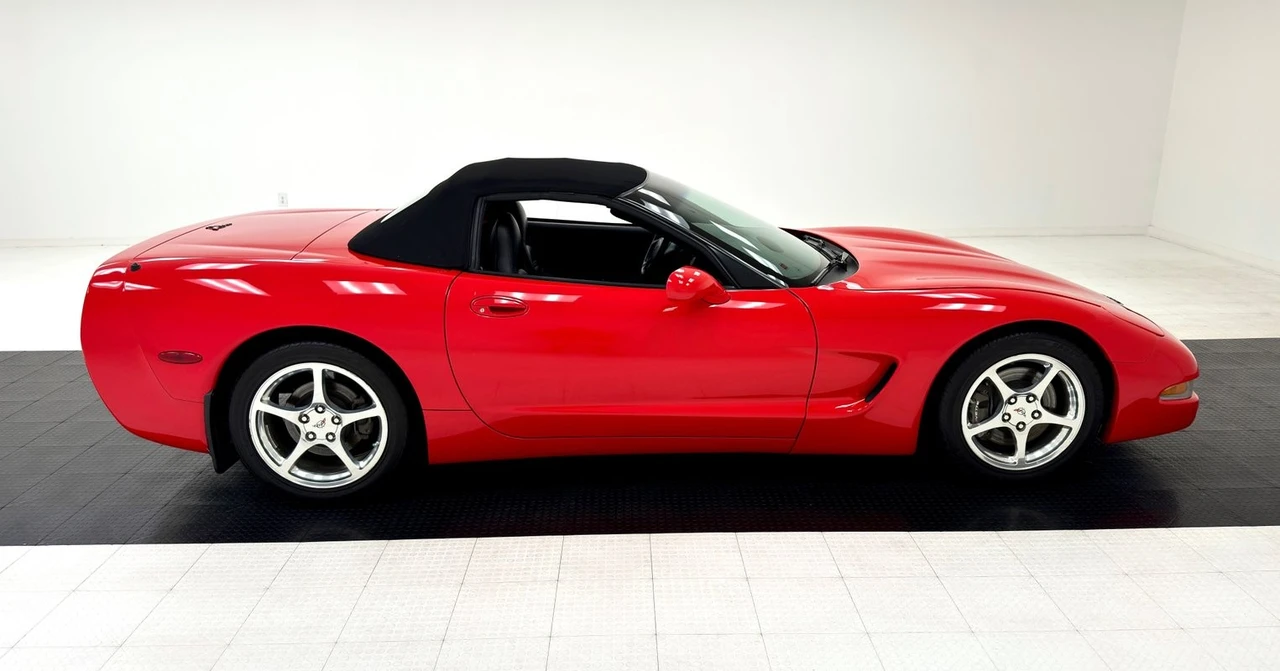 1998 Chevrolet Corvette C5 - Image 9 of 12