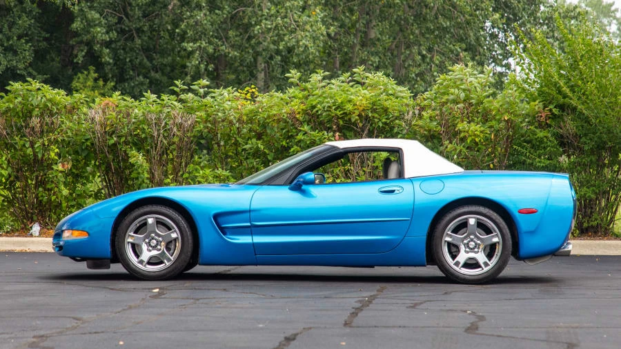 1998 Chevrolet Corvette C5 - Image 2 of 13