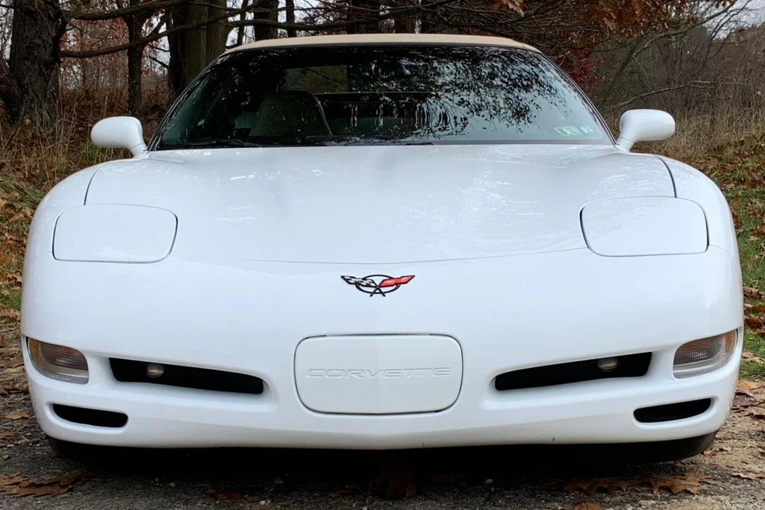 1998 Chevrolet Corvette C5 - Image 2 of 31