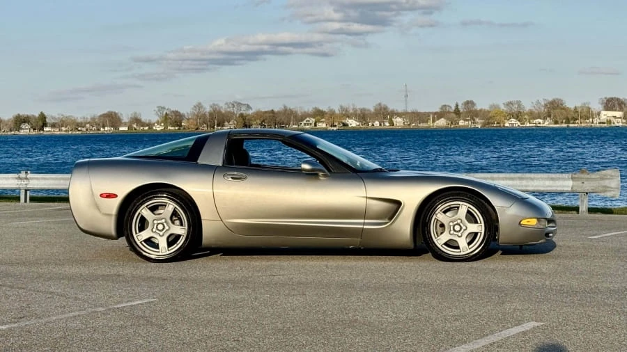 1998 Chevrolet Corvette C5 - Image 4 of 25