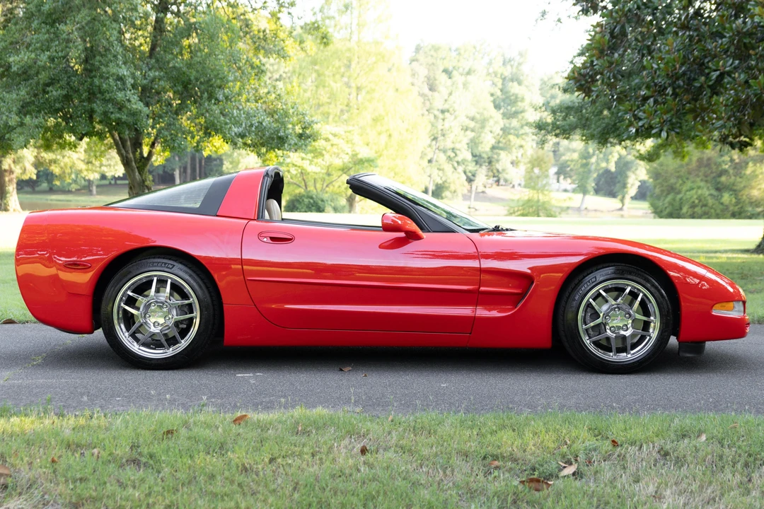 1998 Chevrolet Corvette C5 - Image 3 of 31