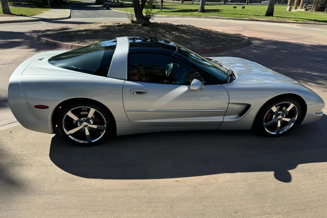 1998 Chevrolet Corvette C5 - Image 3 of 31