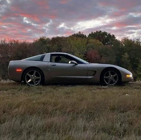 1998 Chevrolet Corvette C5 - Image 1 of 3