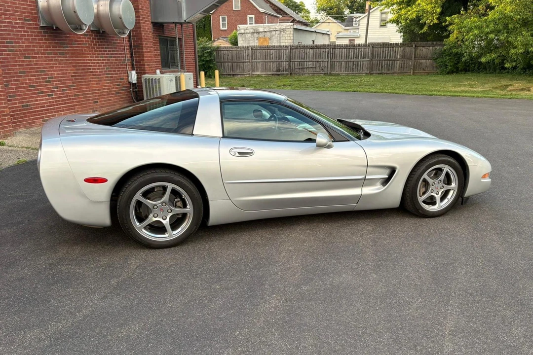 1998 Chevrolet Corvette C5 - Image 12 of 31