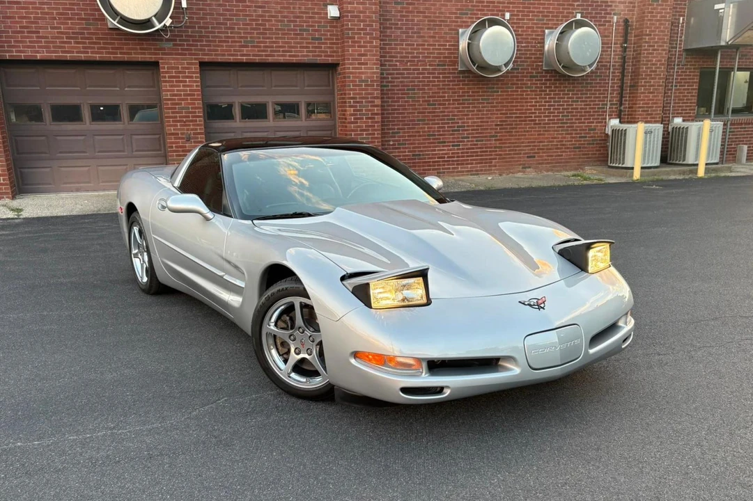 1998 Chevrolet Corvette C5 - Image 17 of 31