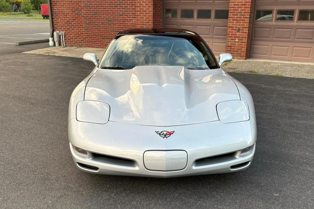 1998 Chevrolet Corvette C5 - Image 2 of 31