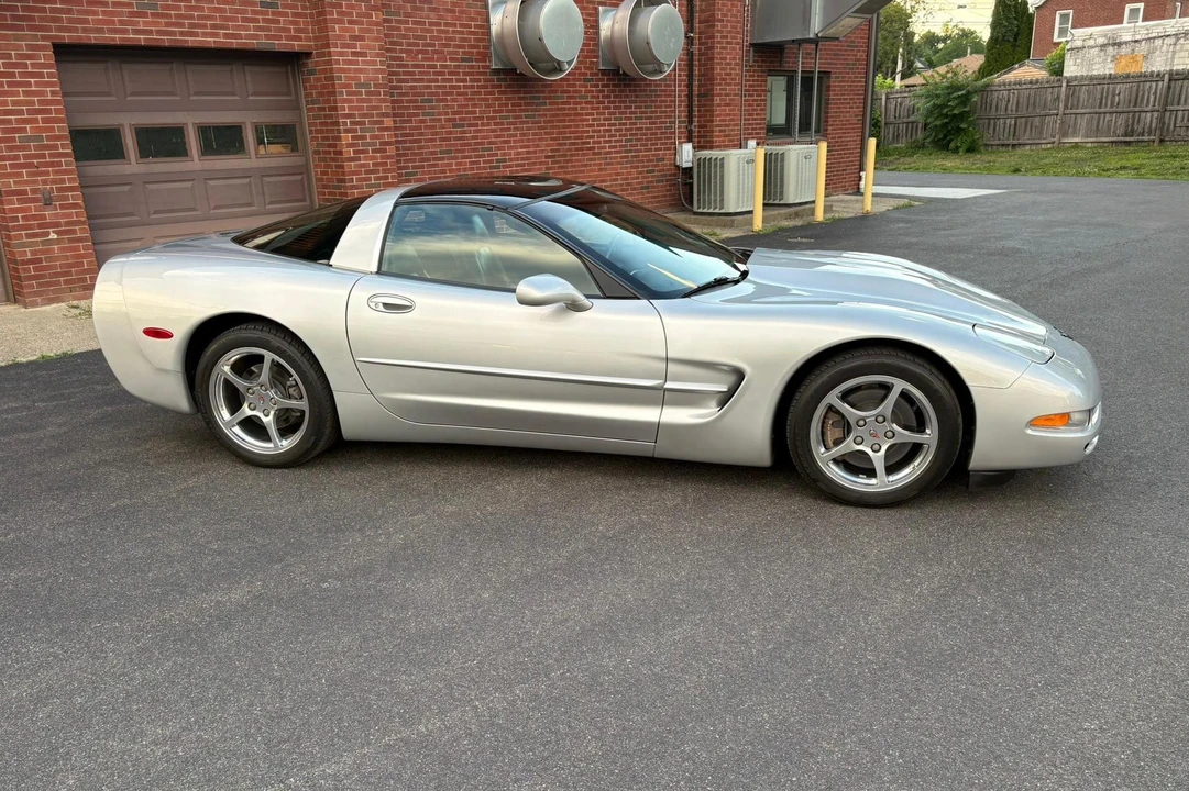1998 Chevrolet Corvette C5 - Image 13 of 31