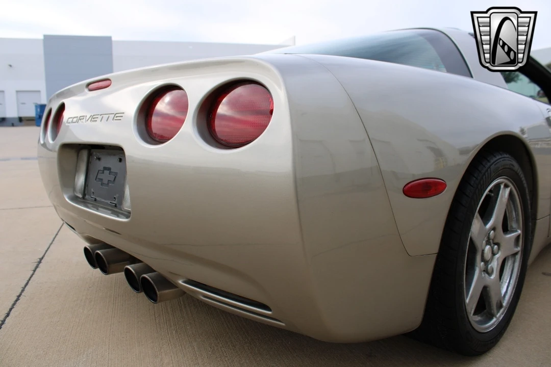 1998 Chevrolet Corvette C5 - Image 14 of 21