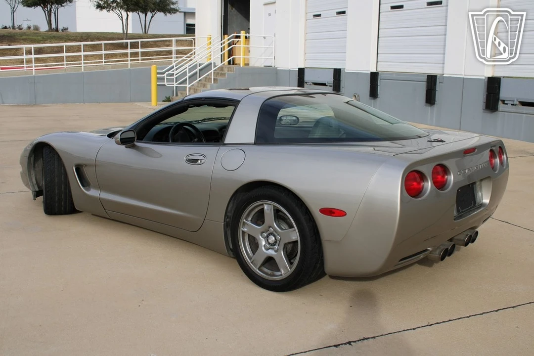 1998 Chevrolet Corvette C5 - Image 11 of 12