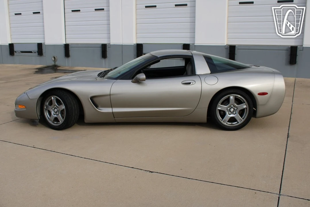 1998 Chevrolet Corvette C5 - Image 8 of 12